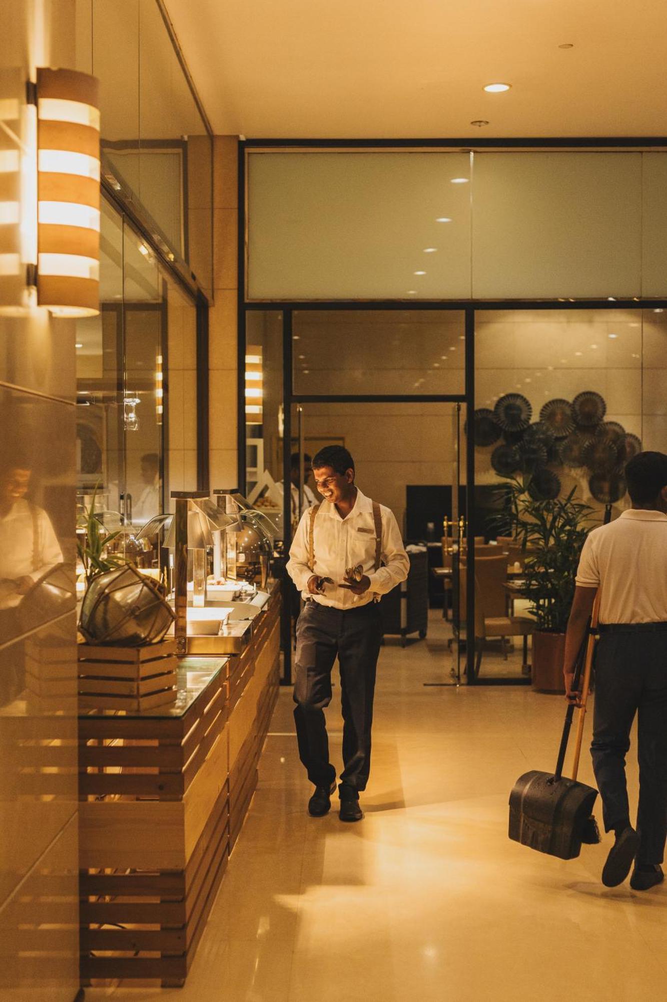 Cinnamon Lakeside Colombo Eksteriør bilde A coffee shop in the airport