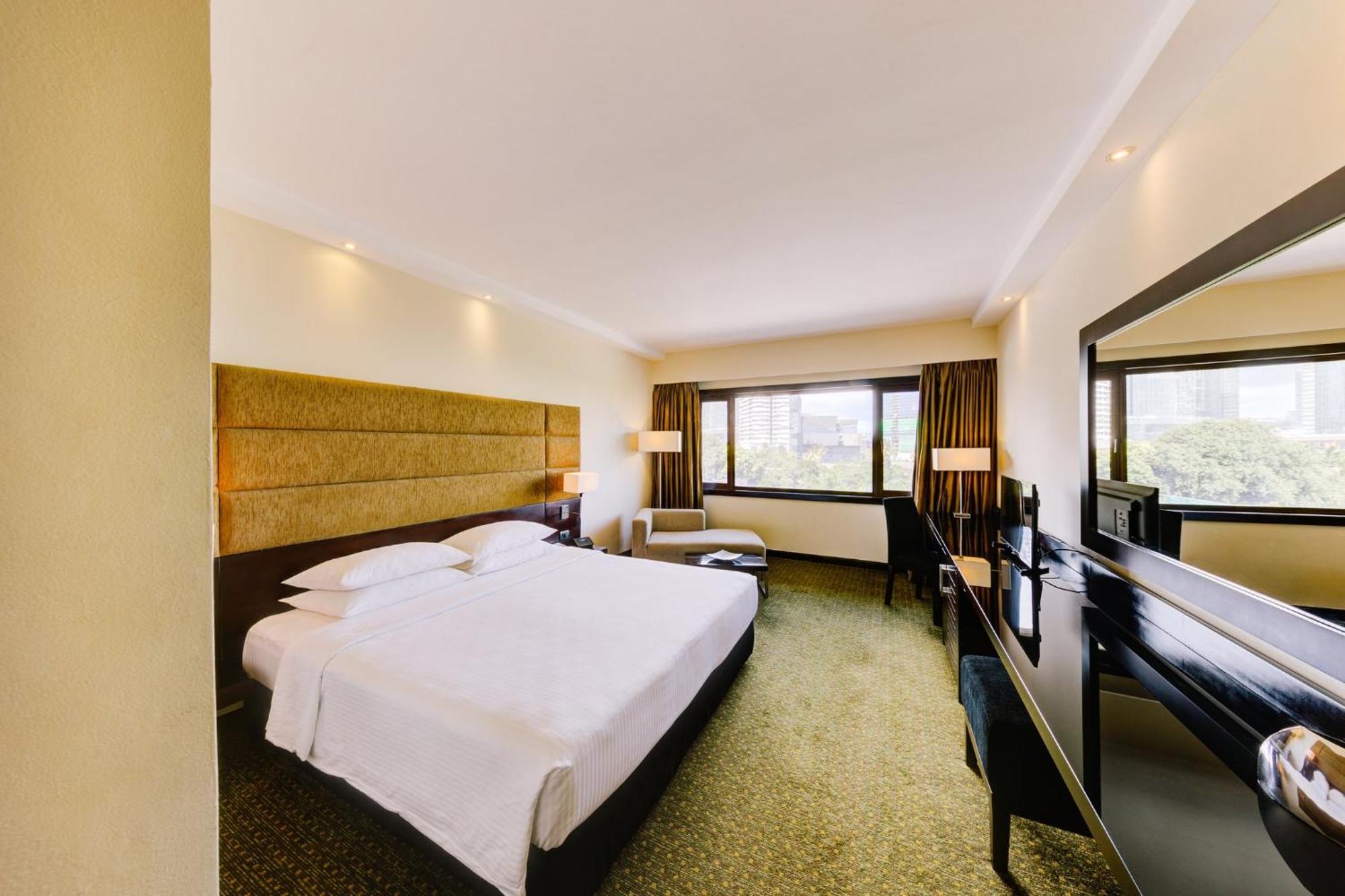 Cinnamon Lakeside Colombo Eksteriør bilde A room at the hotel
